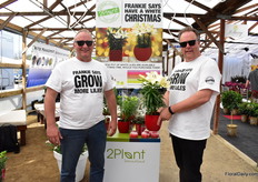 Frank Riteco and Pieter van der Lans of 2Plant International presenting the Ella Hybrids. “For Christmas, growers are always focussing on poinsettias, but it puts pressure on the prices of these products. We are here to show that there are other crops they can grow, like our white lilies. We asked several customers if they would purchase these items at Christmas time.” See the next picture for the answers.